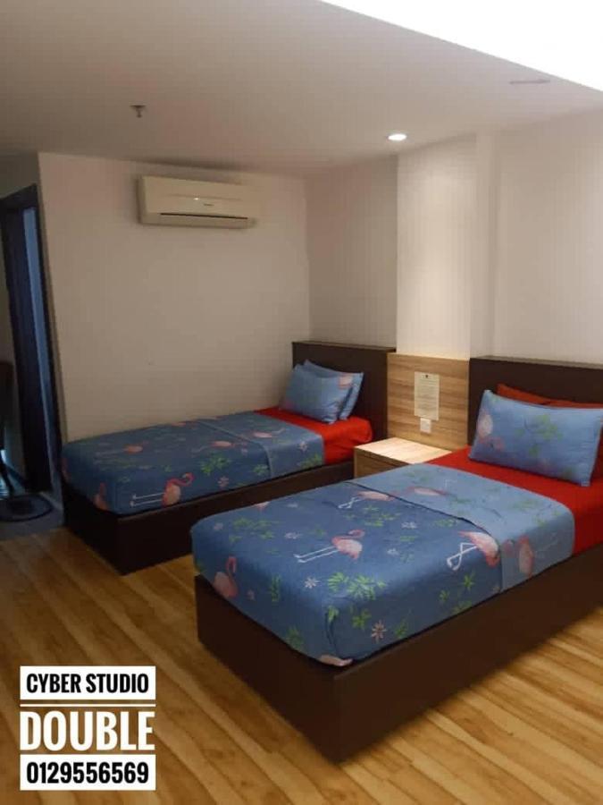 Cyber Studio Apartment Kota Bharu Esterno foto